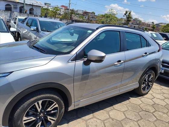 MITSUBISHI ECLIPSE CROSS 1.5 MIVEC TURBO GASOLINA RUSH CVT MITSUBISHI ECLIPSE CROSS 1.5 MIVEC TURBO GASOLINA RUSH CVT